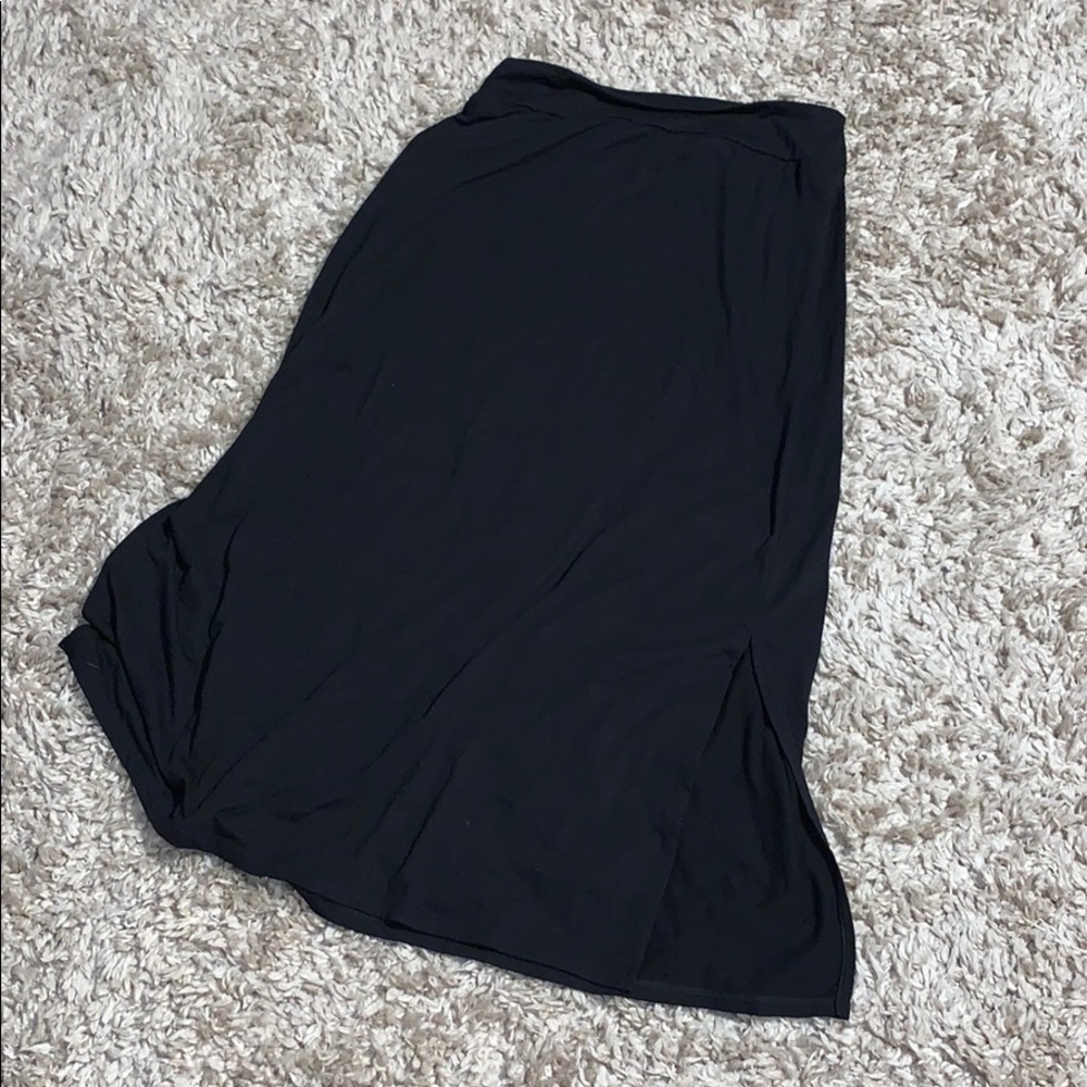 Black skirt